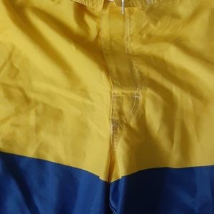 Men's Old Navy swim shorts size large